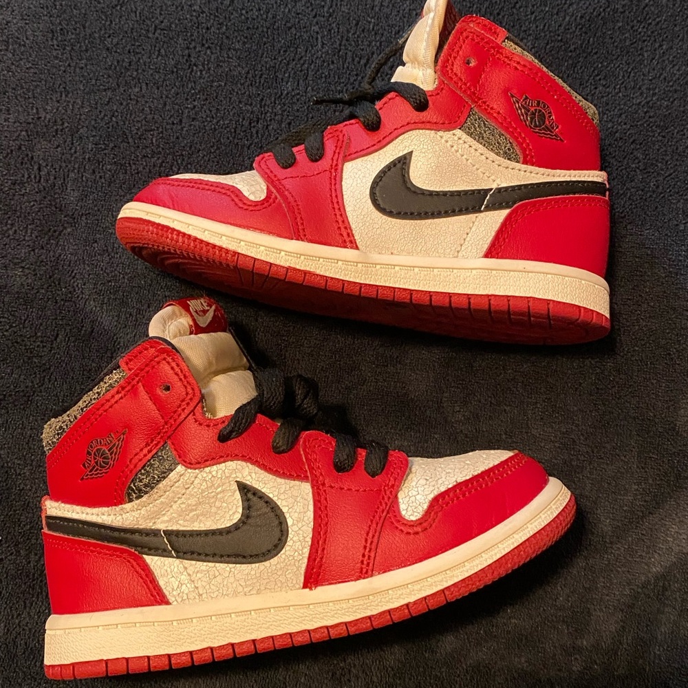 Kids Air Jordan Lost And Found. High-Top Sneakers in Red, White & Black